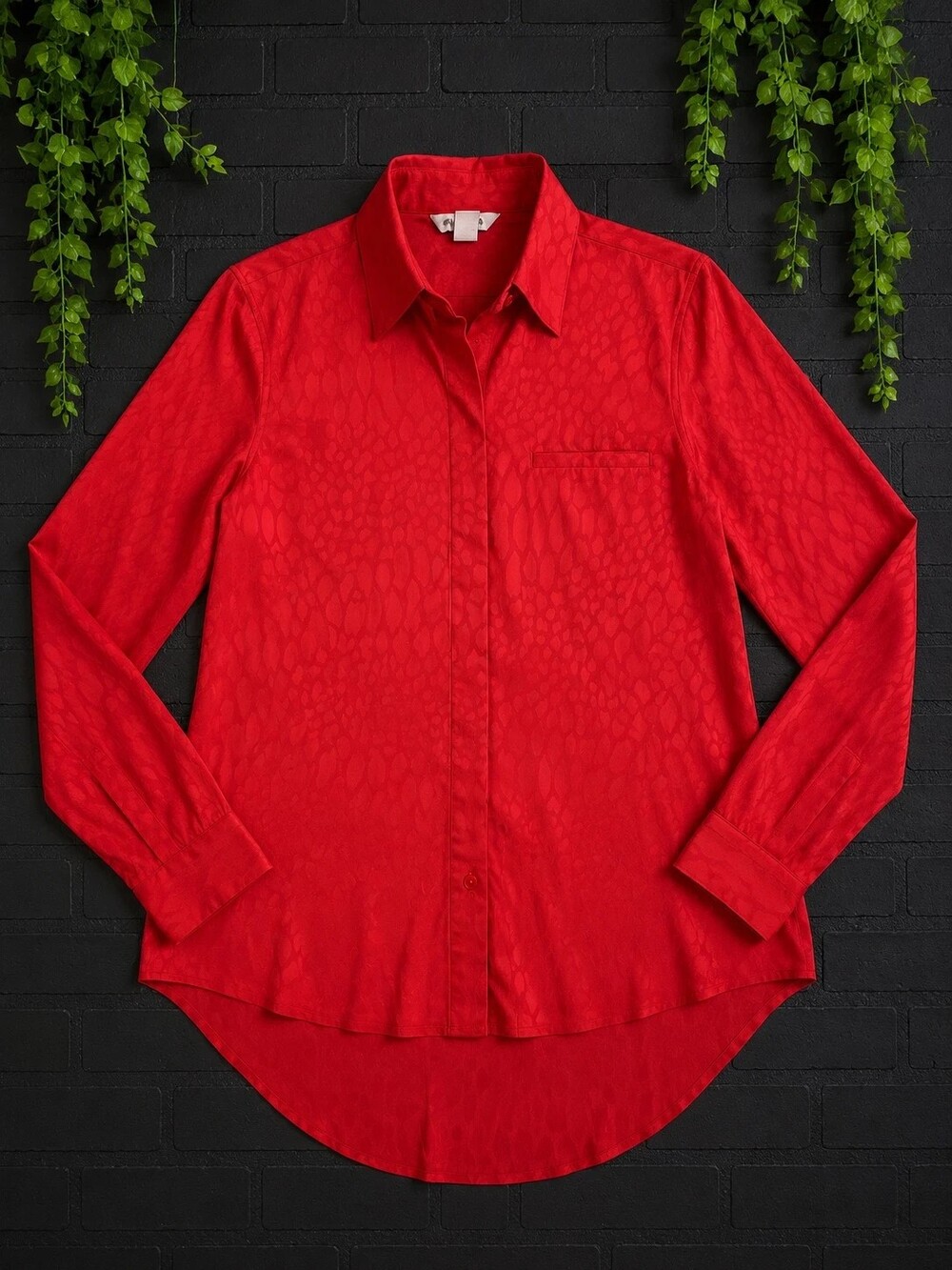 Athleta Red Tonal Leopard Button Down Shirt S